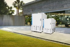 保持熱愛，奔赴山海，我們在路上